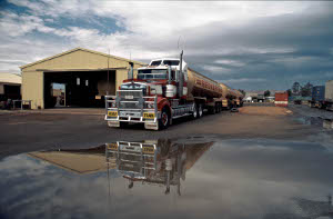 AUSSIE TRUCKS 1996 01-1